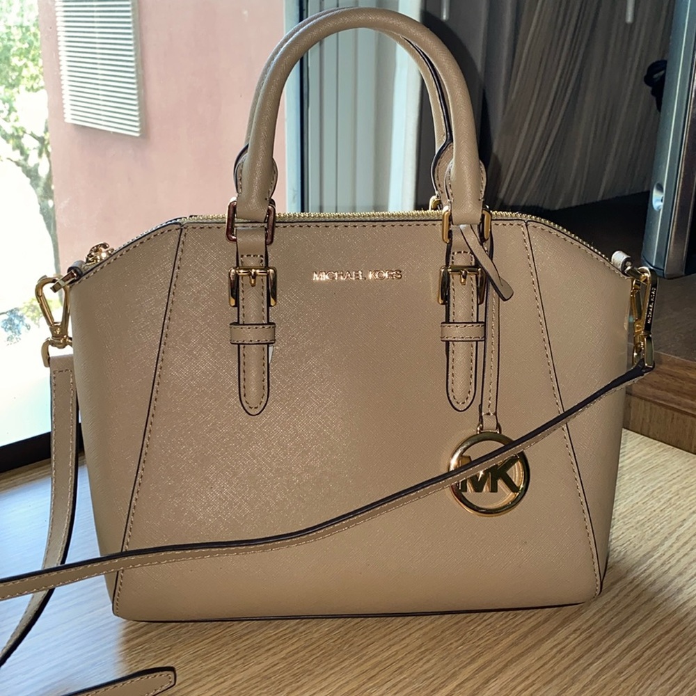 Michael Kors medium size bag